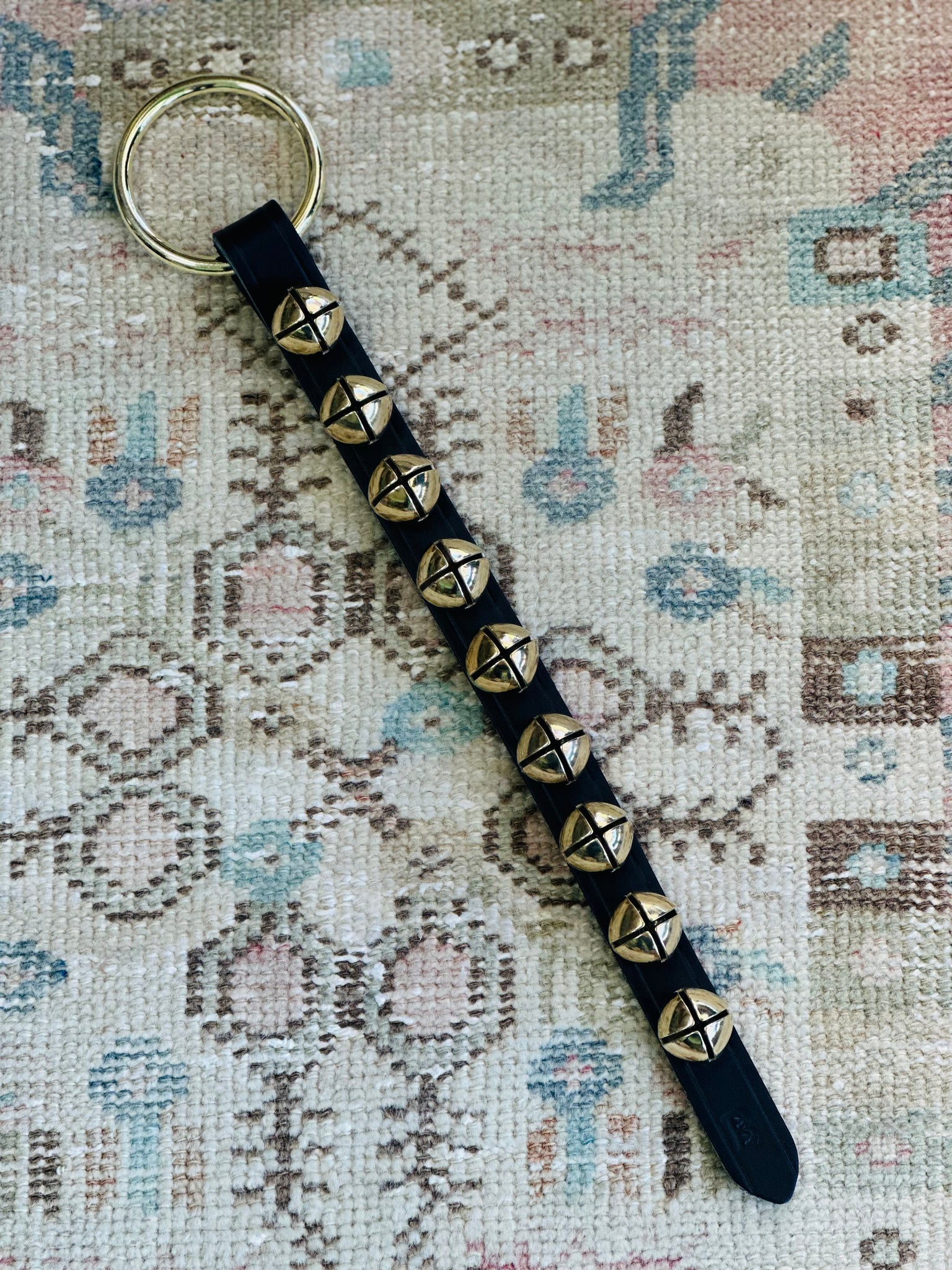 Narrow Strap Bell Door Knob Hanger