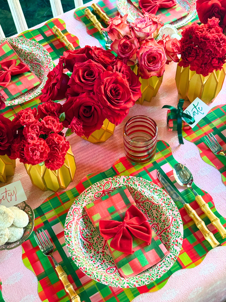 Holiday Plaid Scalloped Rectangle Paper Placemat | Set of 24