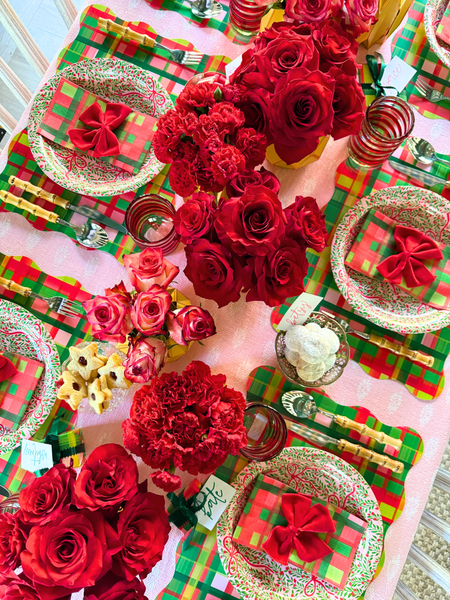 Holiday Plaid Scalloped Rectangle Paper Placemat | Set of 24
