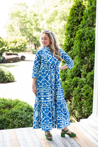 COUNTRY BLUE TRELLIS© PIPPA LONG