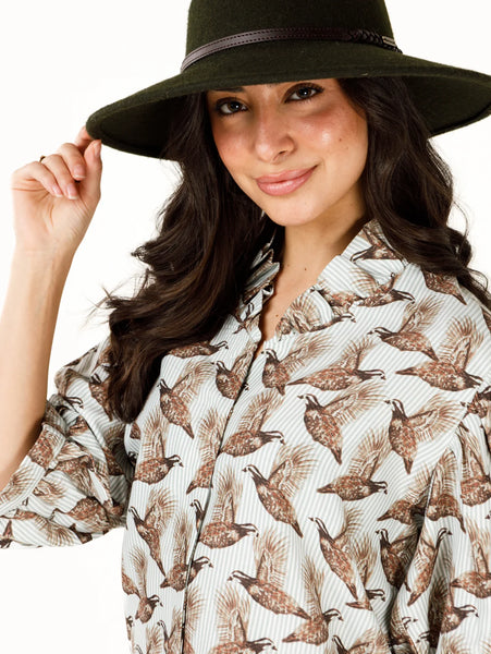 Laura Top in Holly Shae Luxe Oxford™️ Field & Quail Stripe©