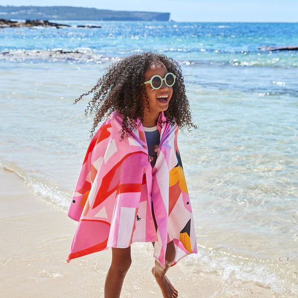 Kids Quick Dry Beach Towel | Flamboyant Flamingos