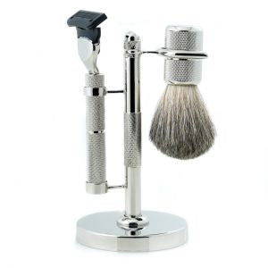 "Fusion" Razor & Pure Badger Brush on Diamond Cut Design Chrome Stand